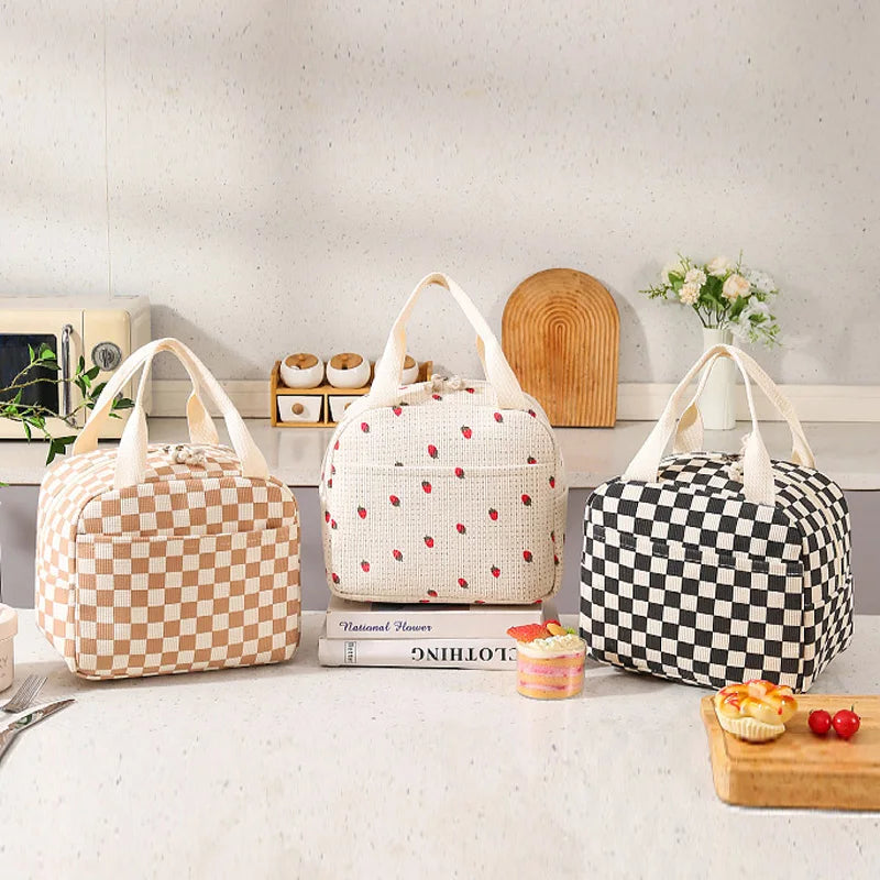 12 Kawaii Lunch Bags for School & Work That Fit Everyday Life