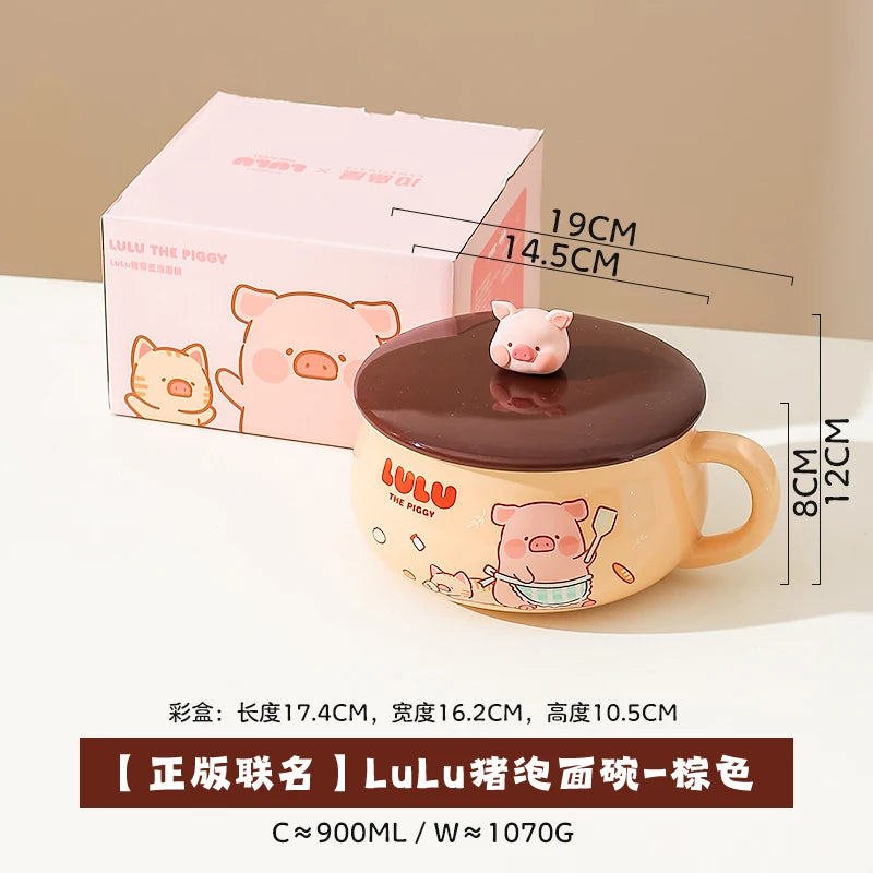 A beige pig themed kawaii ramen bowl with a brown lid