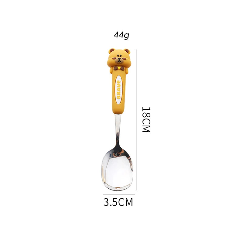 Cute bear-shaped kawaii spoon with measurements on a white background