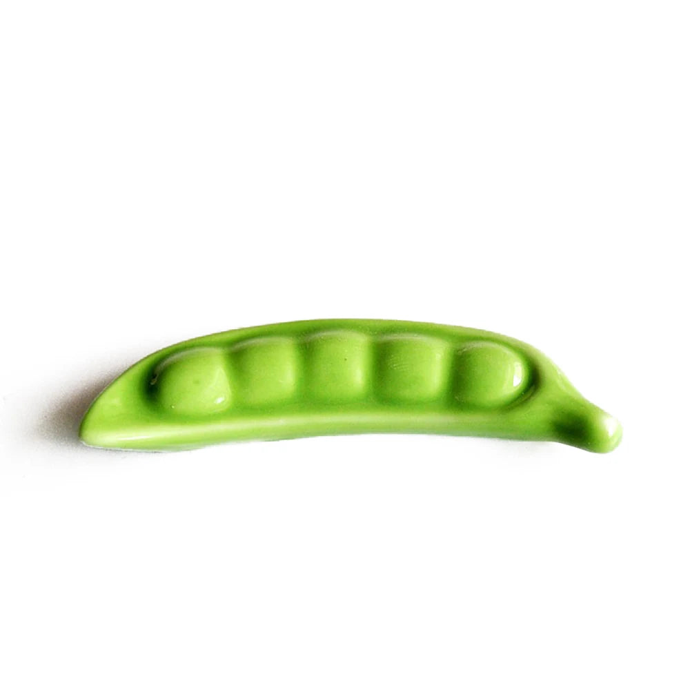 A veg shaped kawaii chopstick holder